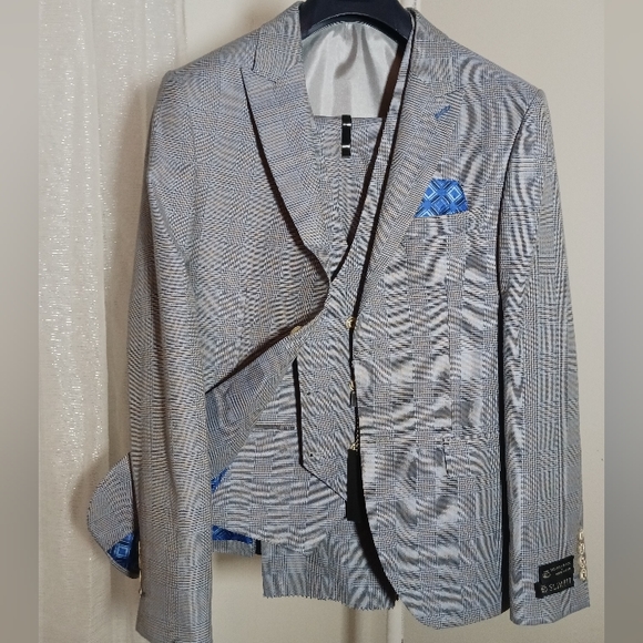 NWT Men's 3pc Suit - Picture 5 of 8